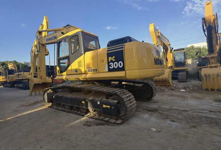 Used Original Japan Second Hand Komatsu PC300-7 Digger 30 ton Excavator Machine for sale - Pásové rýpadlo: obrázek 3 Used Original Japan Second Hand Komatsu PC300-7 Digger 30 ton Excavator Machine for sale - Pásové rýpadlo: obrázek 3