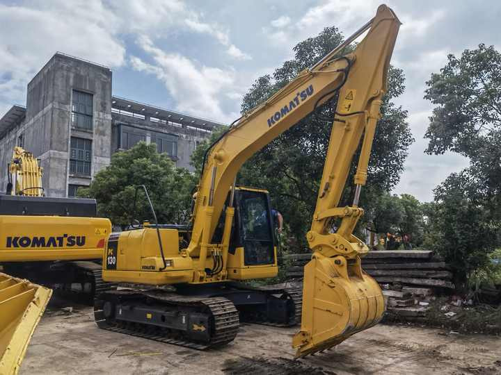 Used hydraulic excavator PC130-7 Cheap Price Komatsu in good condition japan import multifunction in stock for sale - Pásové rýpadlo: obrázek 4 Used hydraulic excavator PC130-7 Cheap Price Komatsu in good condition japan import multifunction in stock for sale - Pásové rýpadlo: obrázek 4