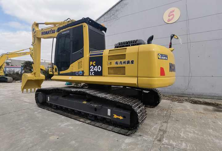 Used original komatsu240-8 24tons hydraulic crawler excavator used crawler excavator Komatsu pc240-8CL - Pásové rýpadlo: obrázek 2 Used original komatsu240-8 24tons hydraulic crawler excavator used crawler excavator Komatsu pc240-8CL - Pásové rýpadlo: obrázek 2