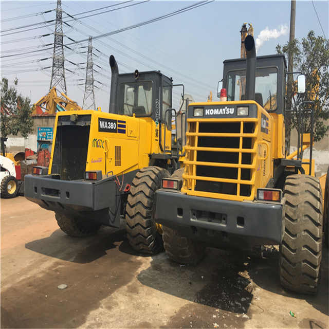 Second hand wheel loader Komatsu used Wheel loader WA320-3 WA320-1 WA380-3 cheap for sale - Kolový nakladač: obrázek 1 Second hand wheel loader Komatsu used Wheel loader WA320-3 WA320-1 WA380-3 cheap for sale - Kolový nakladač: obrázek 1