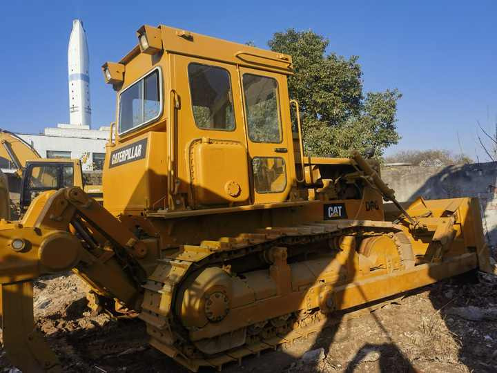 Used caterpillar D6G bulldozer second hand cat d6g d6 bulldozers cheap for sale - Buldozer: obrázek 5 Used caterpillar D6G bulldozer second hand cat d6g d6 bulldozers cheap for sale - Buldozer: obrázek 5