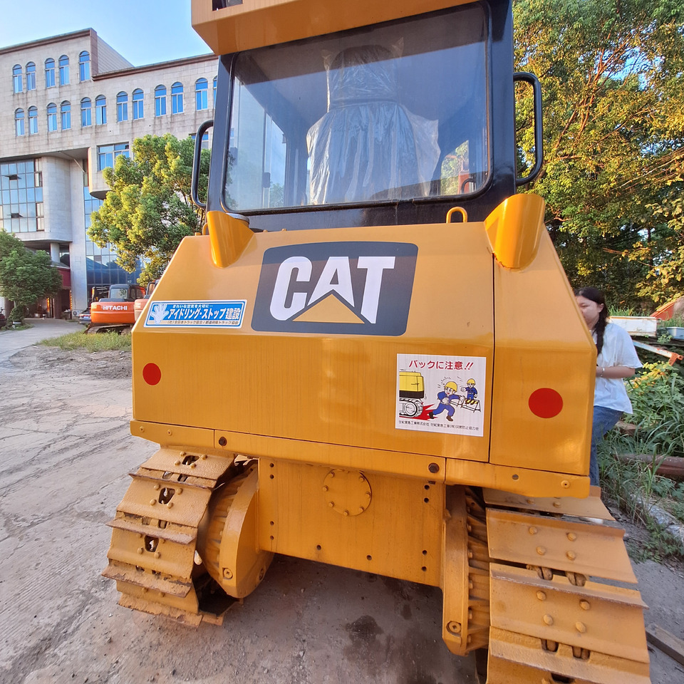 Used caterpillar cat D5k bulldozer - Buldozer: obrázek 2 Used caterpillar cat D5k bulldozer - Buldozer: obrázek 2