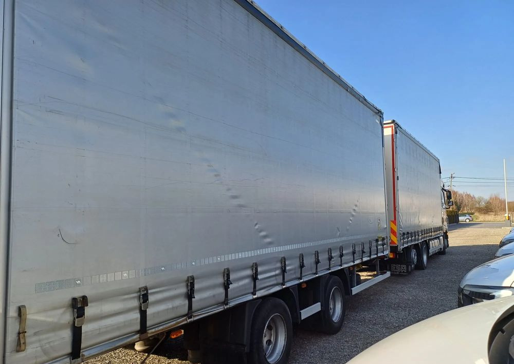 DAF XF 480 SUPER SPACE CAB / ZESTAW TANDEM PRZEJAZDOWY 120m3 - Plachtový nákladní auto: obrázek 3 DAF XF 480 SUPER SPACE CAB / ZESTAW TANDEM PRZEJAZDOWY 120m3 - Plachtový nákladní auto: obrázek 3