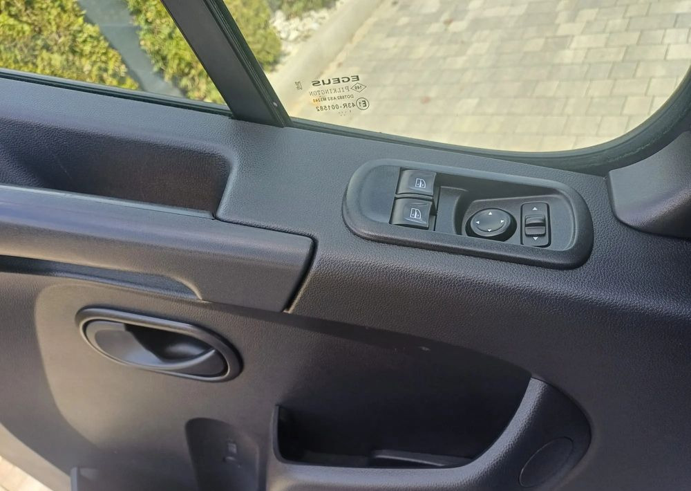 Renault Master 2.3dci 168KM 10palet 2022rok - Plachtová dodávka: obrázek 5 Renault Master 2.3dci 168KM 10palet 2022rok - Plachtová dodávka: obrázek 5