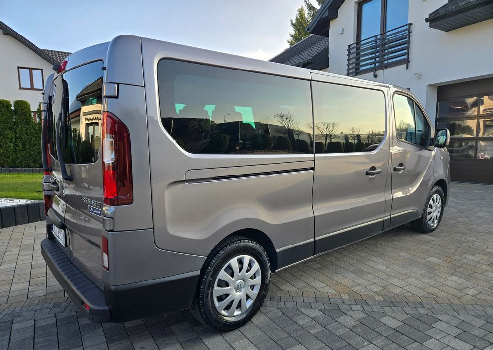 Renault Trafic Grand SpaceClass 2.0 dCi EDC - Osobní auto: obrázek 5 Renault Trafic Grand SpaceClass 2.0 dCi EDC - Osobní auto: obrázek 5