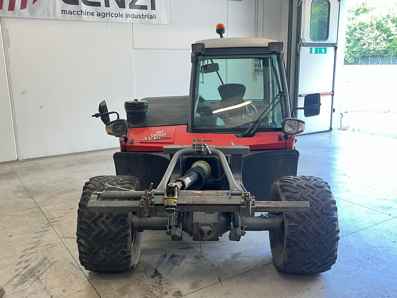 AEBI TT 270 - Traktor: obrázek 3 AEBI TT 270 - Traktor: obrázek 3