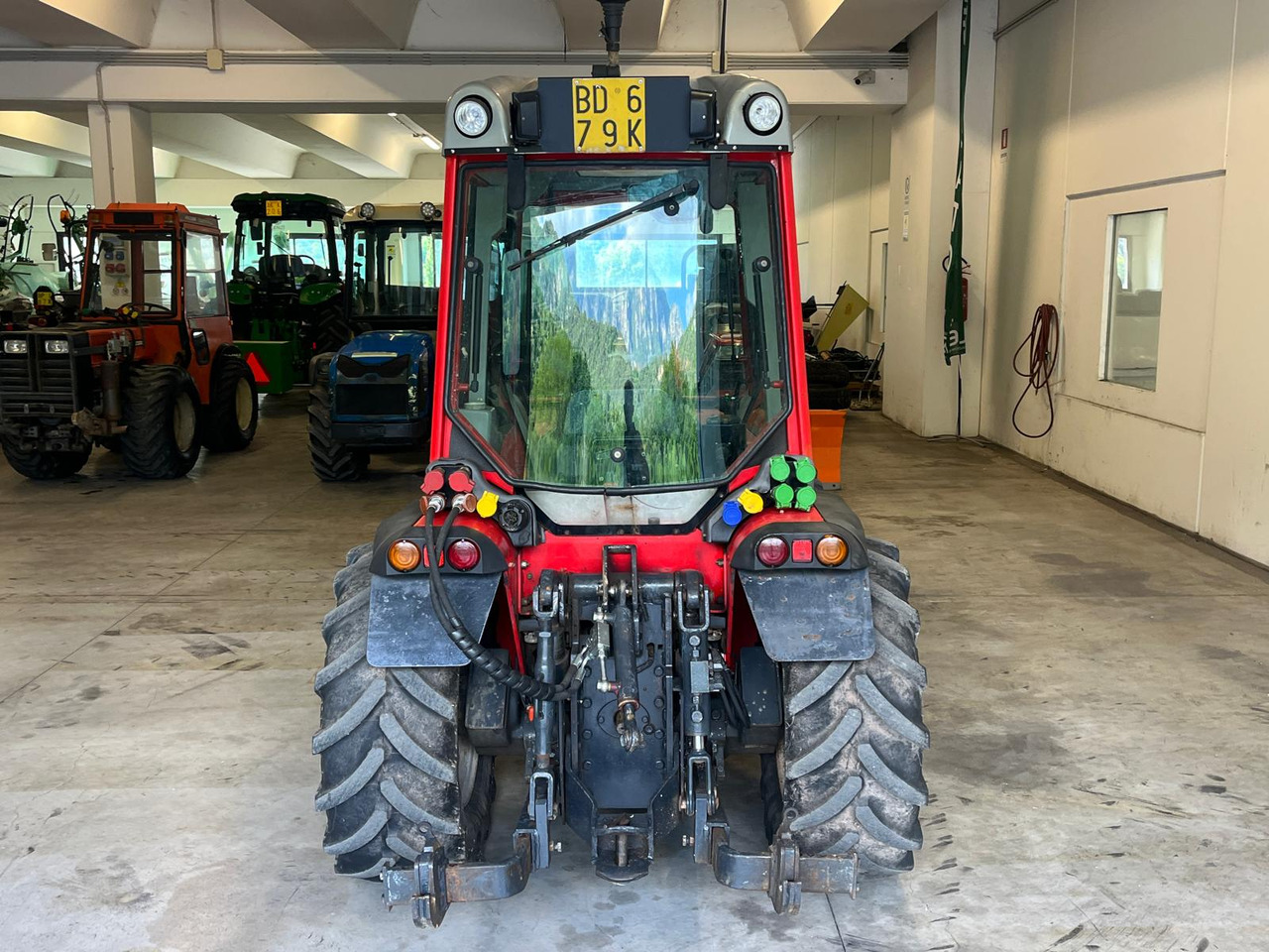 Traktor ANTONIO CARRARO SRX 9400: obrázek 7