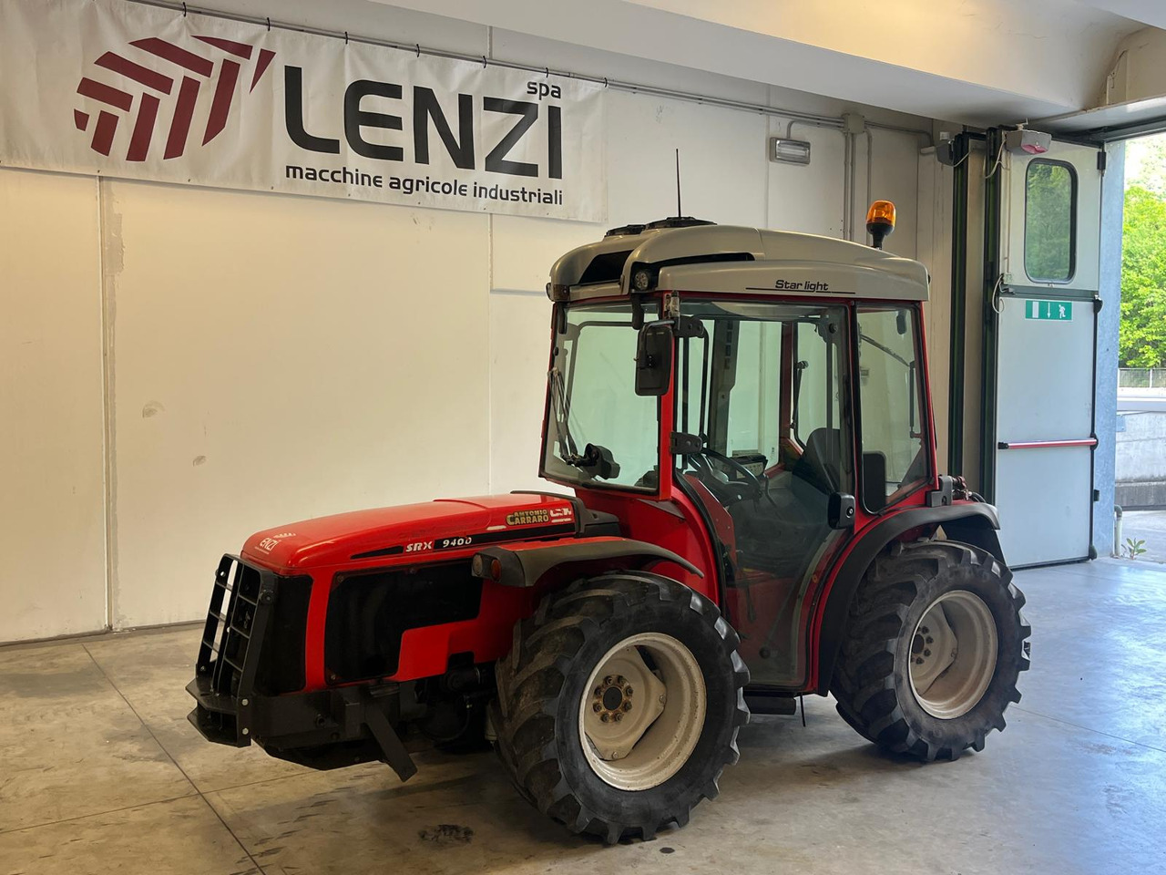 ANTONIO CARRARO SRX 9400 - Traktor: obrázek 4 ANTONIO CARRARO SRX 9400 - Traktor: obrázek 4