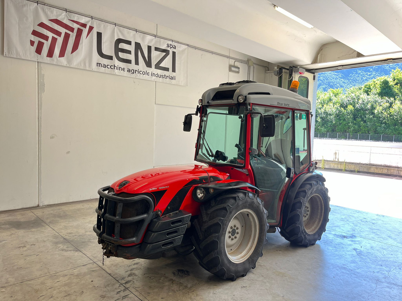ANTONIO CARRARO SRX 9800 - Traktor: obrázek 2 ANTONIO CARRARO SRX 9800 - Traktor: obrázek 2