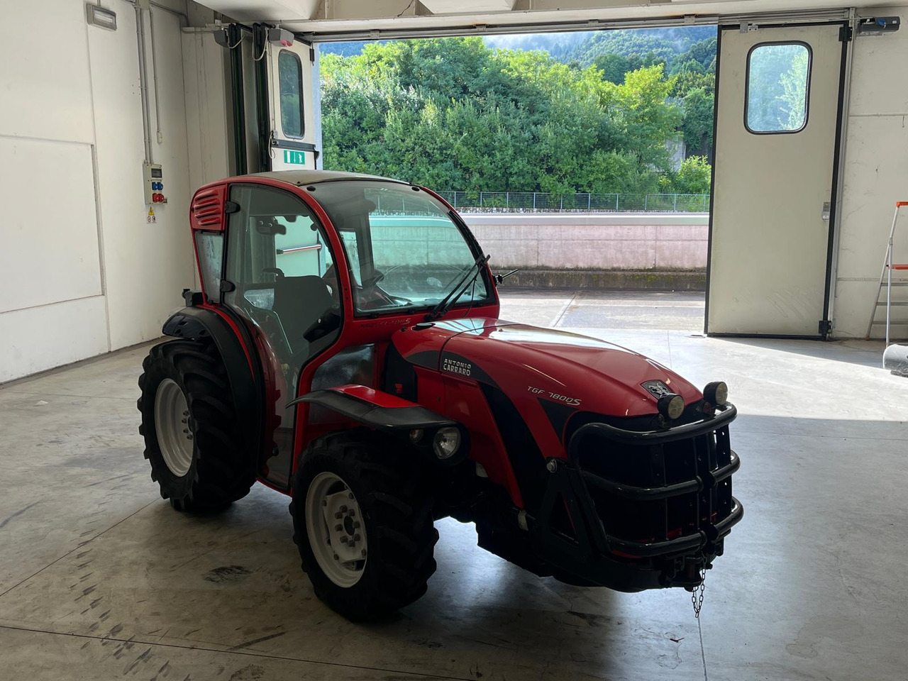 ANTONIO CARRARO TGF 7800S - Traktor: obrázek 4 ANTONIO CARRARO TGF 7800S - Traktor: obrázek 4