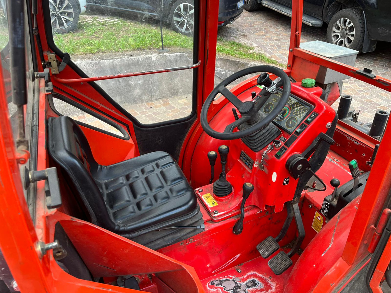 ANTONIO CARRARO TRX 7400 - Traktor: obrázek 2 ANTONIO CARRARO TRX 7400 - Traktor: obrázek 2