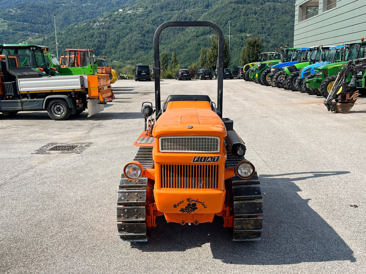 FIAT 455C SUPER - Traktor: obrázek 4 FIAT 455C SUPER - Traktor: obrázek 4