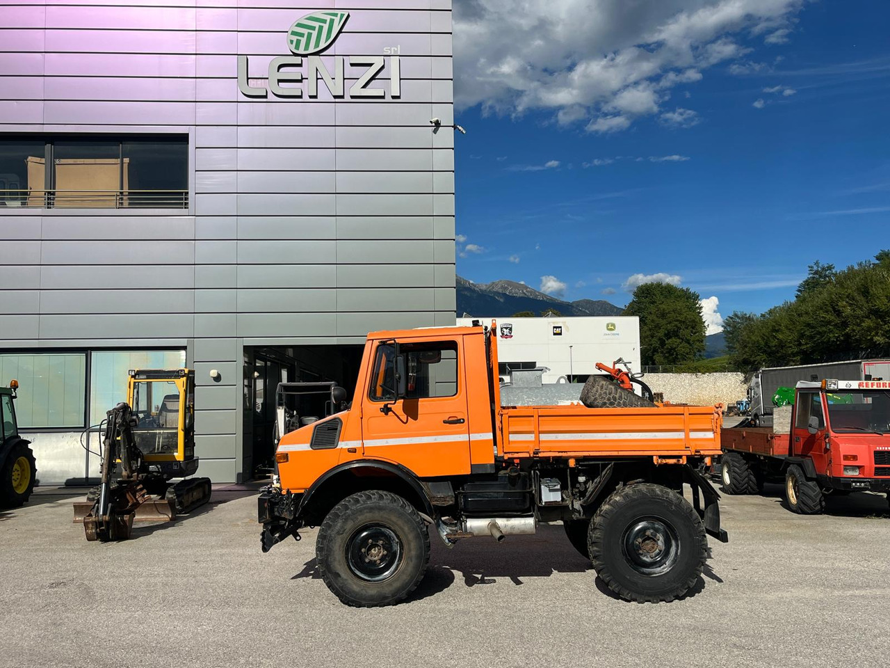 MERCEDES BENZ UNIMOG U1200 – 70 - Sklápěč: obrázek 2 MERCEDES BENZ UNIMOG U1200 – 70 - Sklápěč: obrázek 2