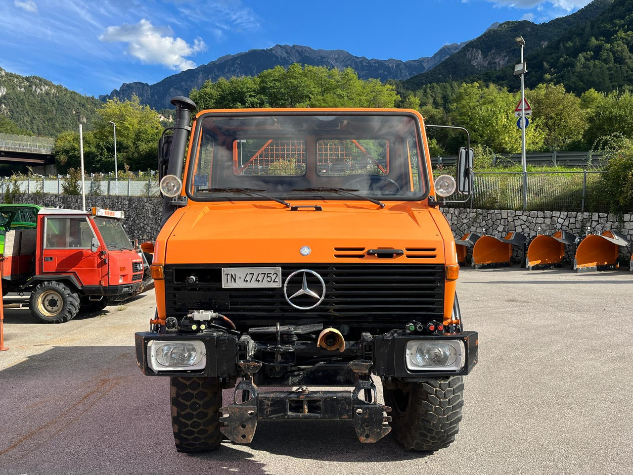 MERCEDES BENZ UNIMOG U1200 – 70 - Sklápěč: obrázek 3 MERCEDES BENZ UNIMOG U1200 – 70 - Sklápěč: obrázek 3