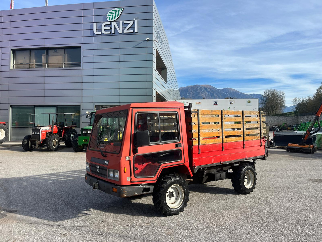 MOTOAGRICOLA CARON 760 - Traktor: obrázek 2 MOTOAGRICOLA CARON 760 - Traktor: obrázek 2