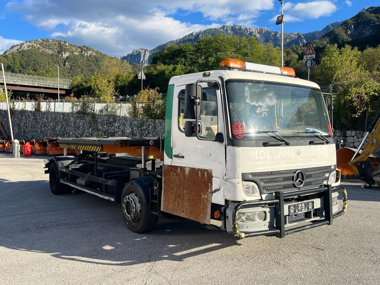 STRADALE MERCEDES-BENZ KAMAG - Kontejnérový podvozek/ Výměnná nástavba: obrázek 4 STRADALE MERCEDES-BENZ KAMAG - Kontejnérový podvozek/ Výměnná nástavba: obrázek 4