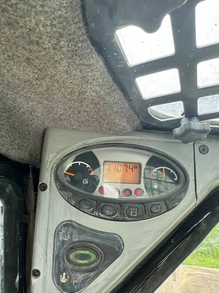 Smykový nakladač Bobcat S 160: obrázek 20