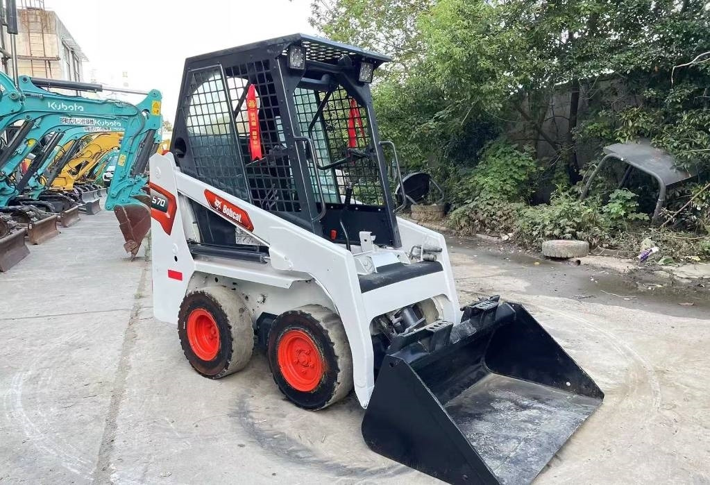 Bobcat S 70 - Smykový nakladač: obrázek 2 Bobcat S 70 - Smykový nakladač: obrázek 2
