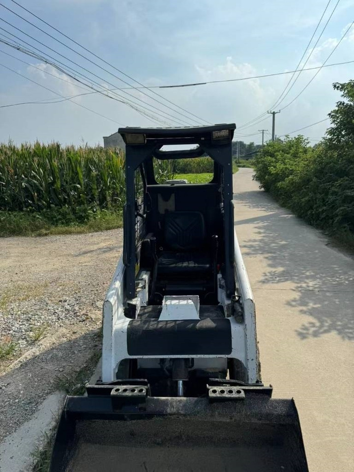 Bobcat S 70 - Smykový nakladač: obrázek 4 Bobcat S 70 - Smykový nakladač: obrázek 4