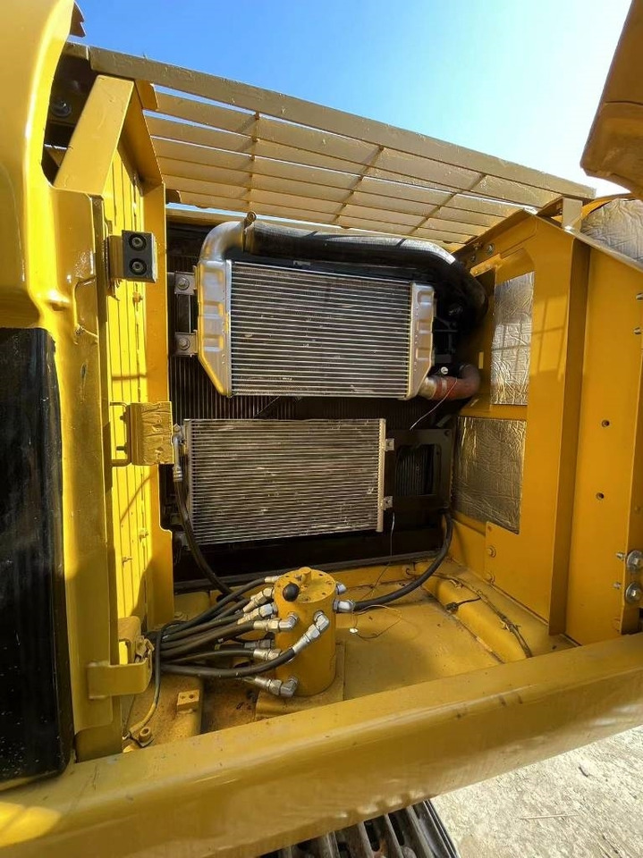 Pásové rýpadlo CAT 320 C: obrázek 11