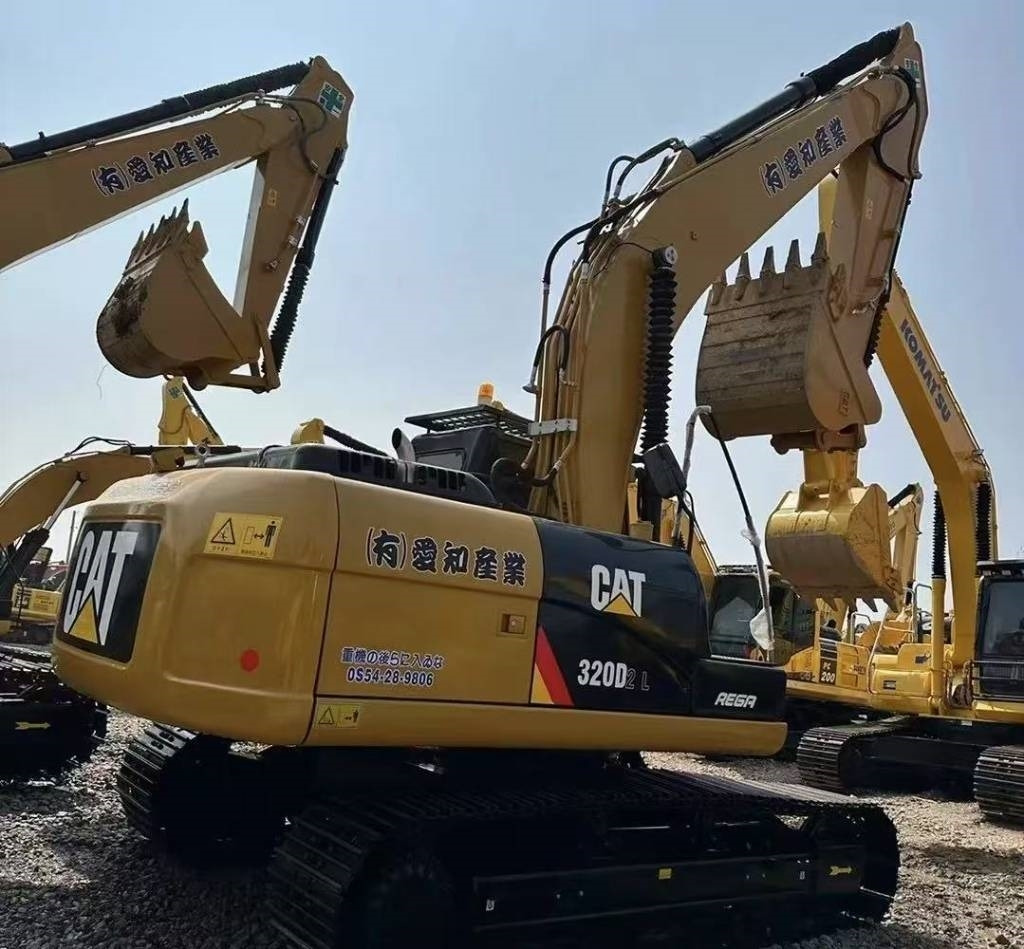 CAT 320 D - Pásové rýpadlo: obrázek 1 CAT 320 D - Pásové rýpadlo: obrázek 1
