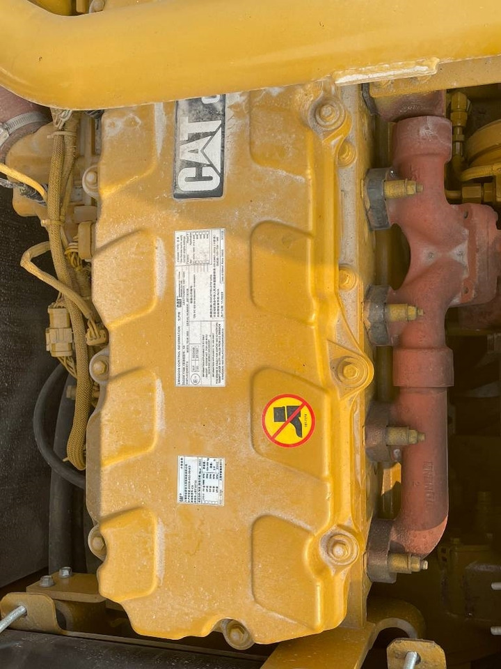 Pásové rýpadlo CAT 340: obrázek 13
