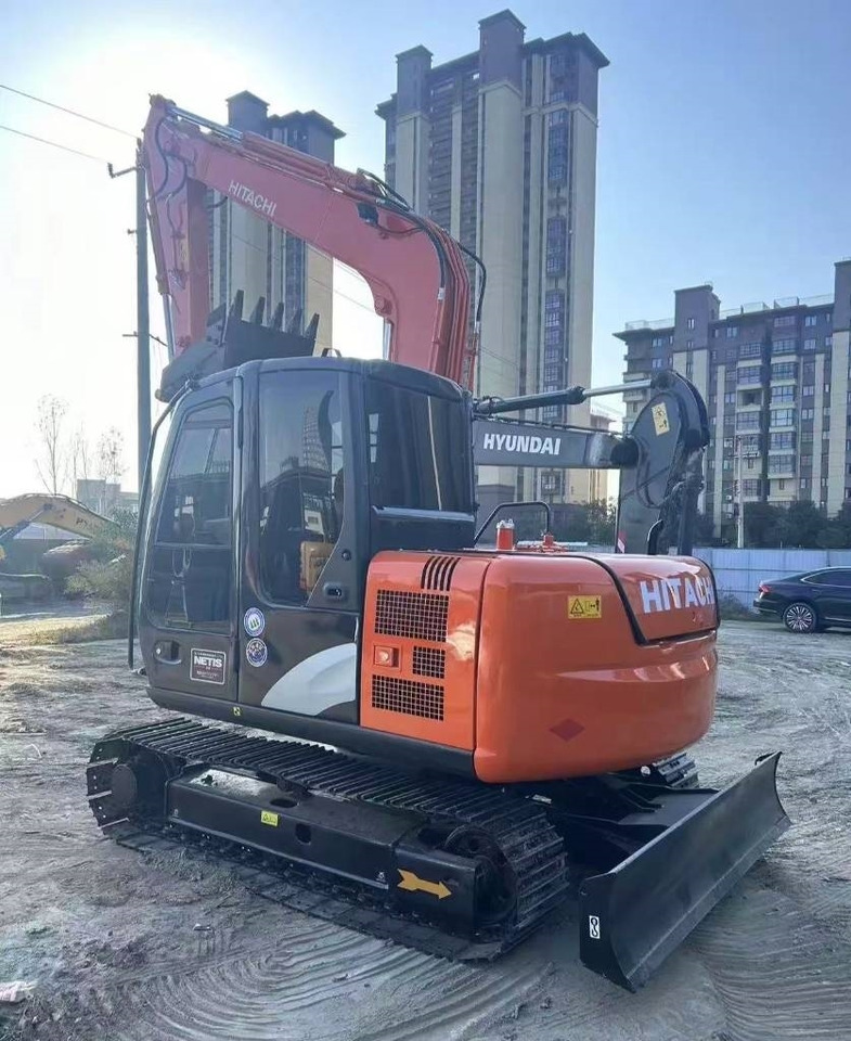 Hitachi 70 - Pásové rýpadlo: obrázek 3 Hitachi 70 - Pásové rýpadlo: obrázek 3