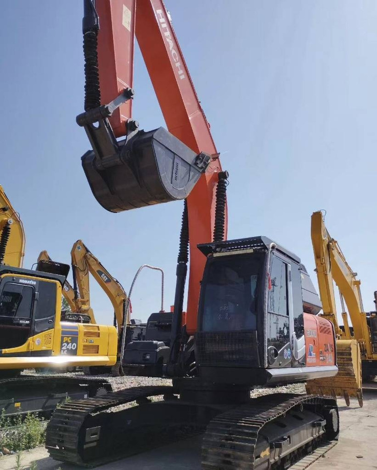Hitachi ZX 240 - Pásové rýpadlo: obrázek 1 Hitachi ZX 240 - Pásové rýpadlo: obrázek 1