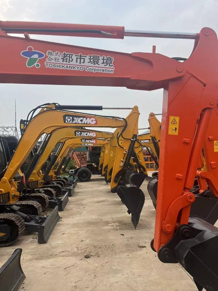 Hitachi ZX 60 - Mini rýpadlo: obrázek 4 Hitachi ZX 60 - Mini rýpadlo: obrázek 4