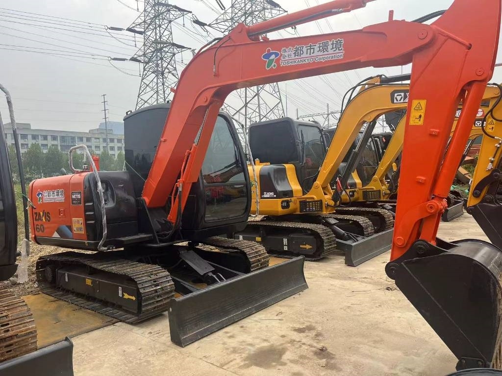 Hitachi ZX 60 - Mini rýpadlo: obrázek 1 Hitachi ZX 60 - Mini rýpadlo: obrázek 1