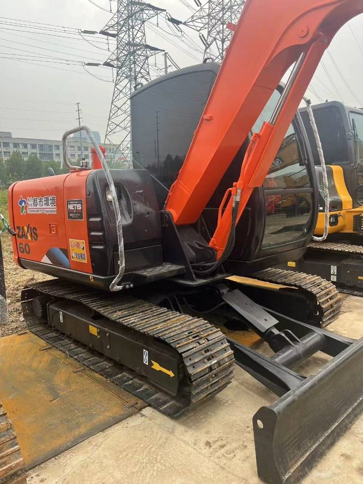 Hitachi ZX 60 - Mini rýpadlo: obrázek 3 Hitachi ZX 60 - Mini rýpadlo: obrázek 3