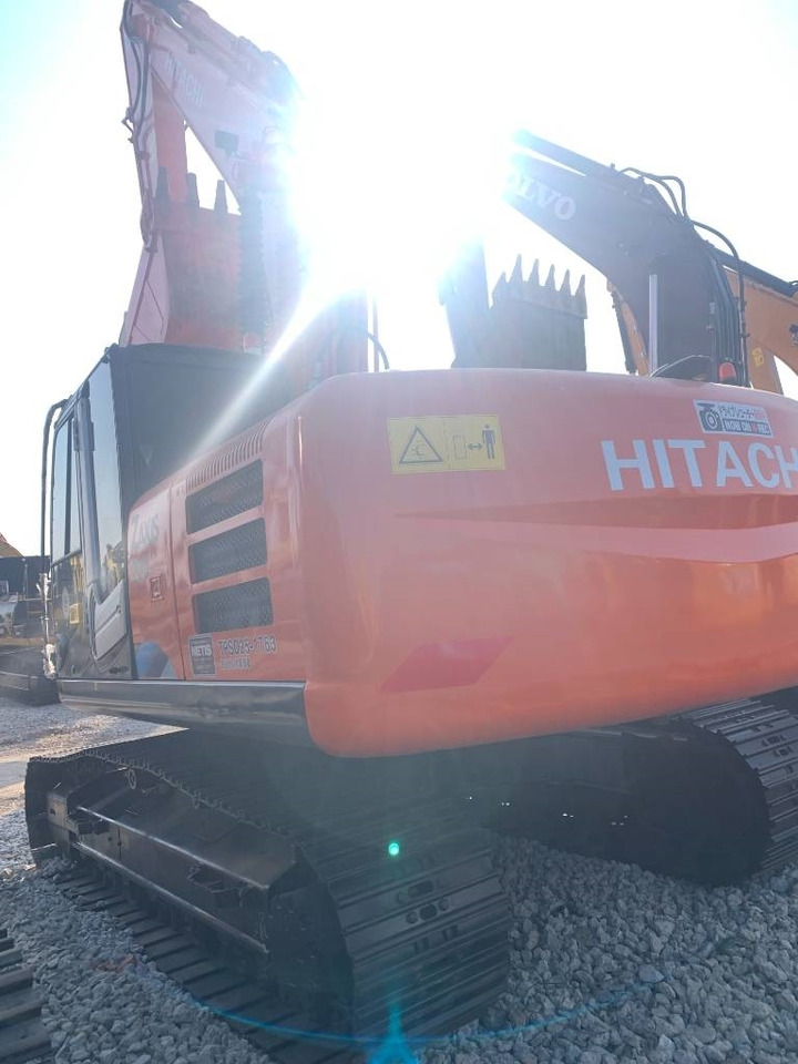 Hitachi Zaxis 200 LC - Pásové rýpadlo: obrázek 5 Hitachi Zaxis 200 LC - Pásové rýpadlo: obrázek 5