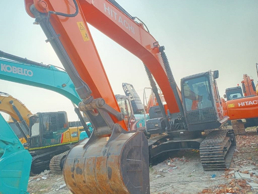 Hitachi Zaxis 240 LC-3 - Pásové rýpadlo: obrázek 3 Hitachi Zaxis 240 LC-3 - Pásové rýpadlo: obrázek 3