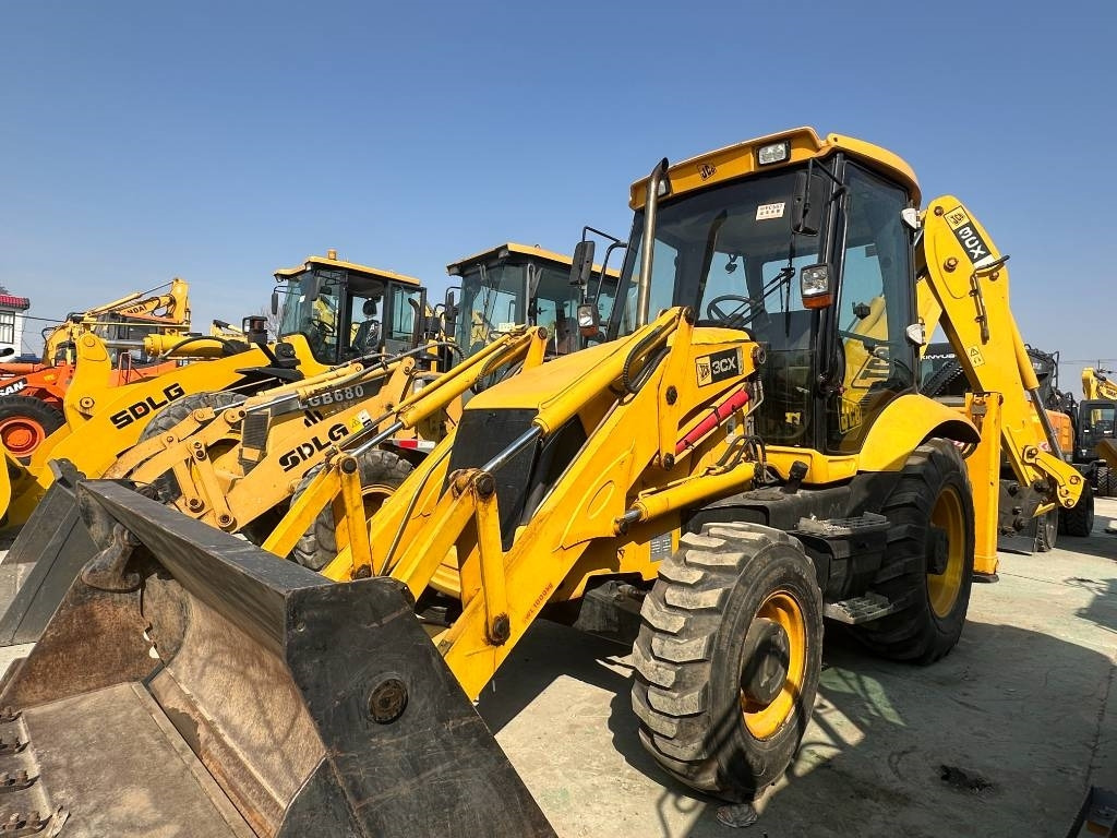 JCB 3 CX - Rýpadlo-nakladač: obrázek 1 JCB 3 CX - Rýpadlo-nakladač: obrázek 1