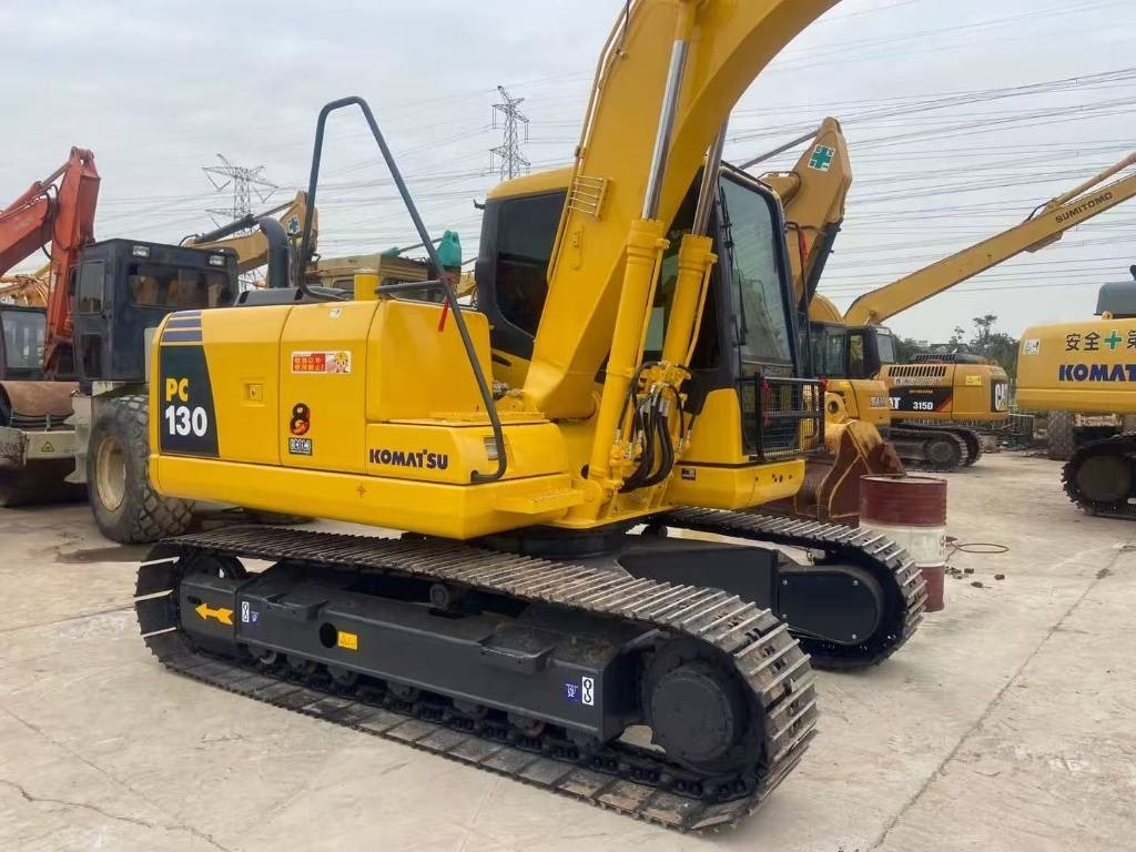 Komatsu PC 130 - Pásové rýpadlo: obrázek 3 Komatsu PC 130 - Pásové rýpadlo: obrázek 3