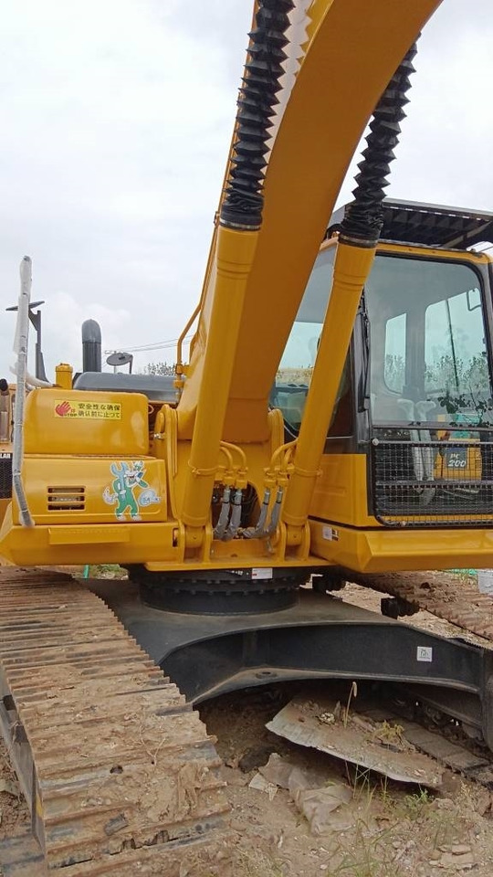 Komatsu PC 220-7 - Pásové rýpadlo: obrázek 2 Komatsu PC 220-7 - Pásové rýpadlo: obrázek 2