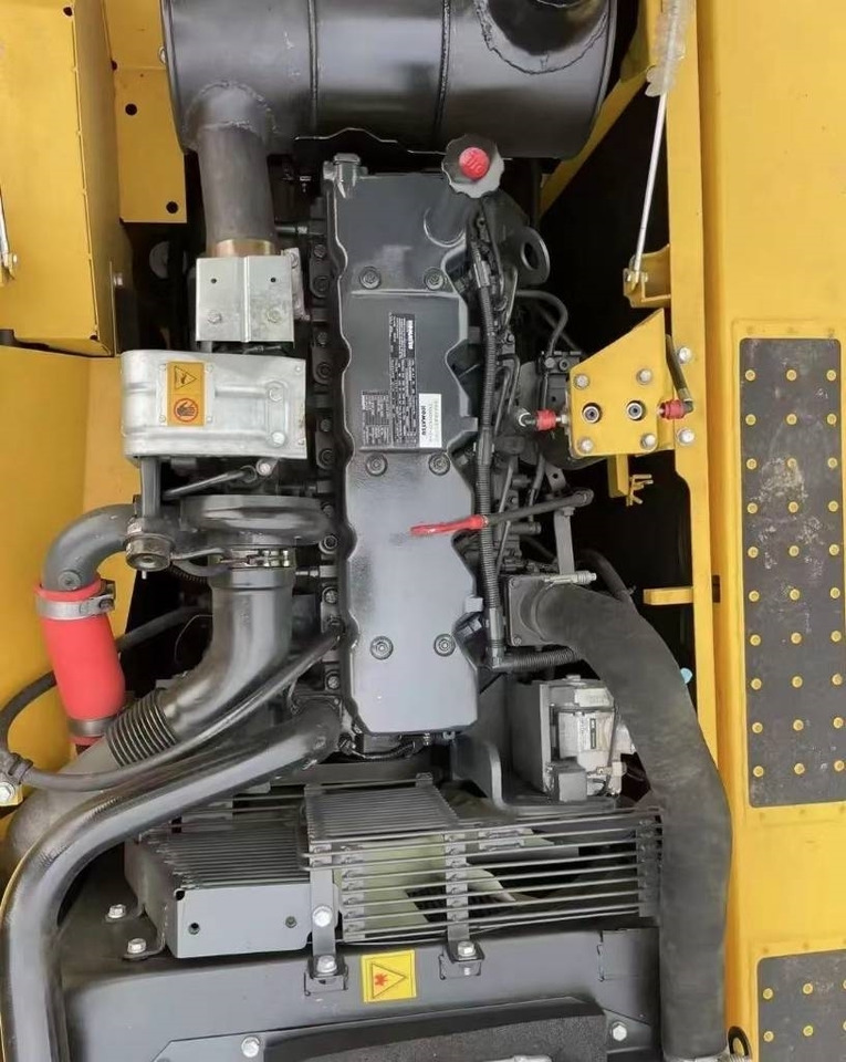 Komatsu PC 240 - Pásové rýpadlo: obrázek 2 Komatsu PC 240 - Pásové rýpadlo: obrázek 2