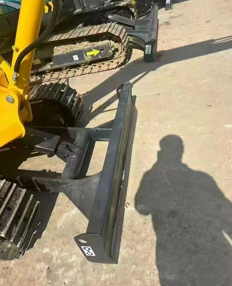 Komatsu PC 30 - Mini rýpadlo: obrázek 3 Komatsu PC 30 - Mini rýpadlo: obrázek 3