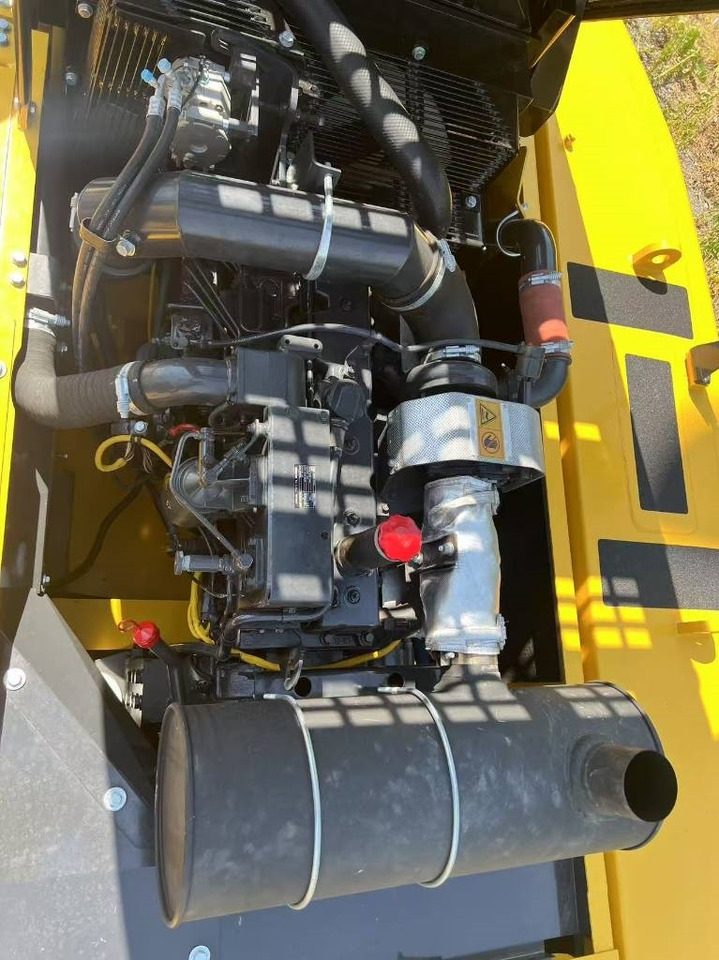 Komatsu PC 300 - Pásové rýpadlo: obrázek 3 Komatsu PC 300 - Pásové rýpadlo: obrázek 3