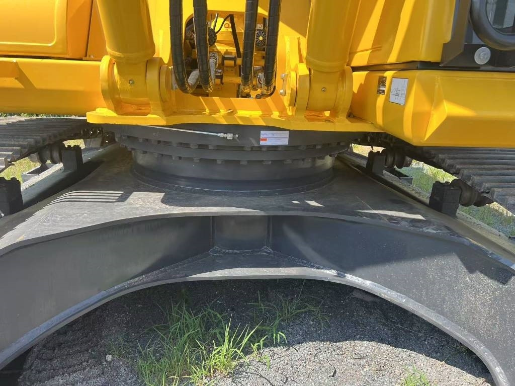 Komatsu PC 300 - Pásové rýpadlo: obrázek 4 Komatsu PC 300 - Pásové rýpadlo: obrázek 4