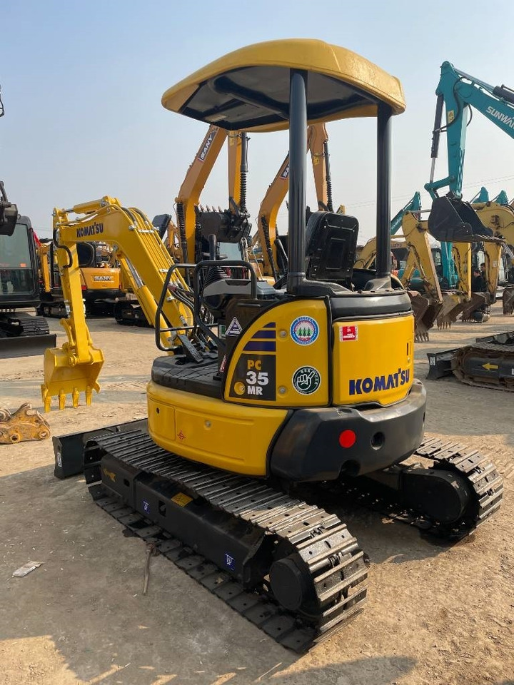Komatsu PC 35 - Mini rýpadlo: obrázek 4 Komatsu PC 35 - Mini rýpadlo: obrázek 4