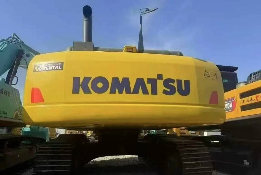 Komatsu PC 350-8 - Pásové rýpadlo: obrázek 2 Komatsu PC 350-8 - Pásové rýpadlo: obrázek 2
