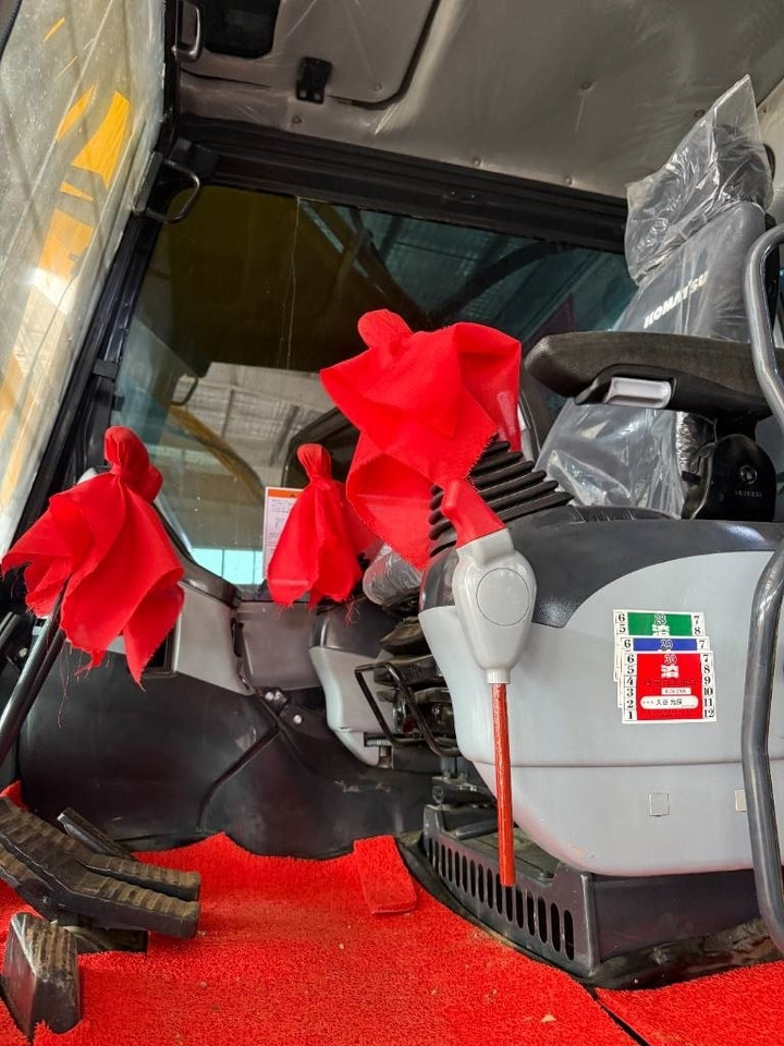 Komatsu PC 350 - Pásové rýpadlo: obrázek 2 Komatsu PC 350 - Pásové rýpadlo: obrázek 2