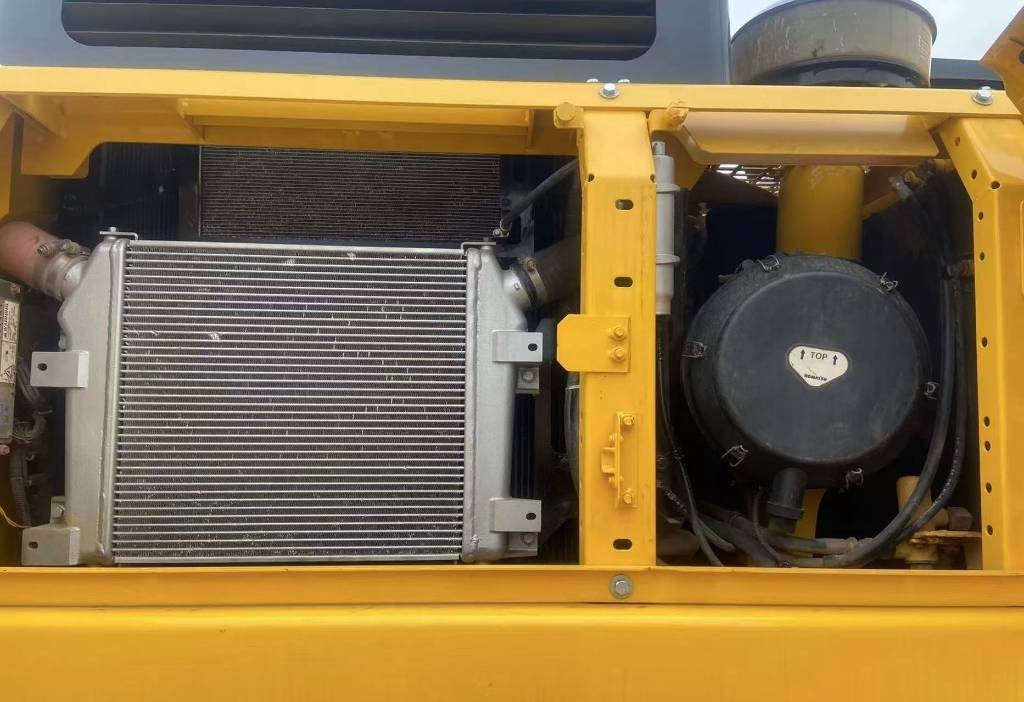 Komatsu PC 400-7 - Pásové rýpadlo: obrázek 2 Komatsu PC 400-7 - Pásové rýpadlo: obrázek 2