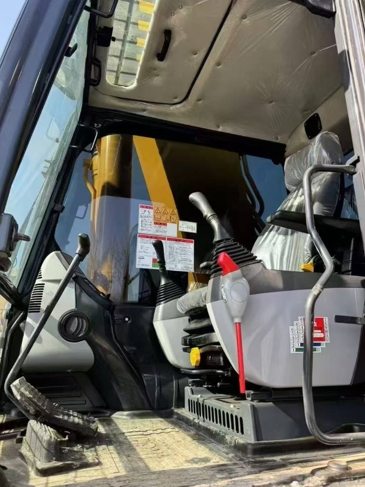 Komatsu PC 400-8 - Pásové rýpadlo: obrázek 5 Komatsu PC 400-8 - Pásové rýpadlo: obrázek 5