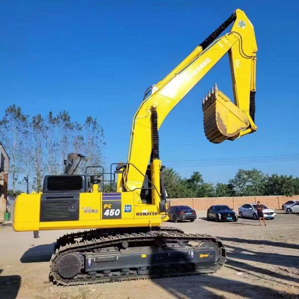 Pásové rýpadlo Komatsu PC 450: obrázek 1