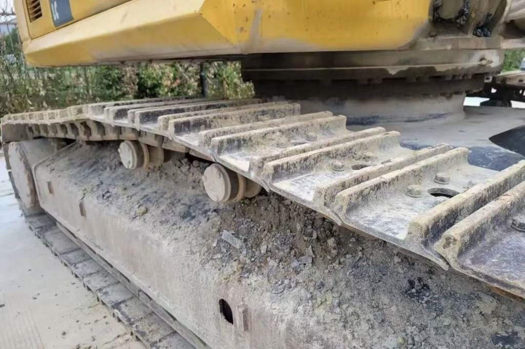 Komatsu PC 460-8 - Pásové rýpadlo: obrázek 4 Komatsu PC 460-8 - Pásové rýpadlo: obrázek 4