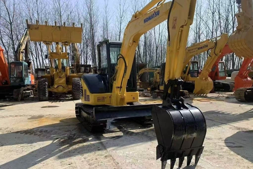 Komatsu PC 55 - Mini rýpadlo: obrázek 3 Komatsu PC 55 - Mini rýpadlo: obrázek 3