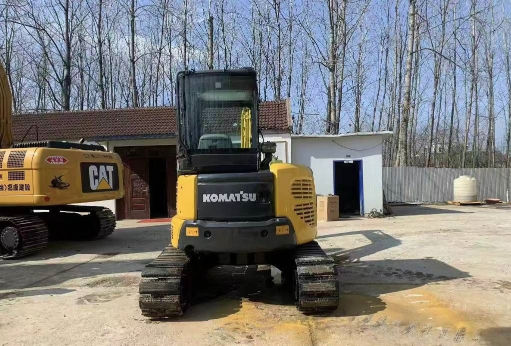 Komatsu PC 55 - Mini rýpadlo: obrázek 4 Komatsu PC 55 - Mini rýpadlo: obrázek 4