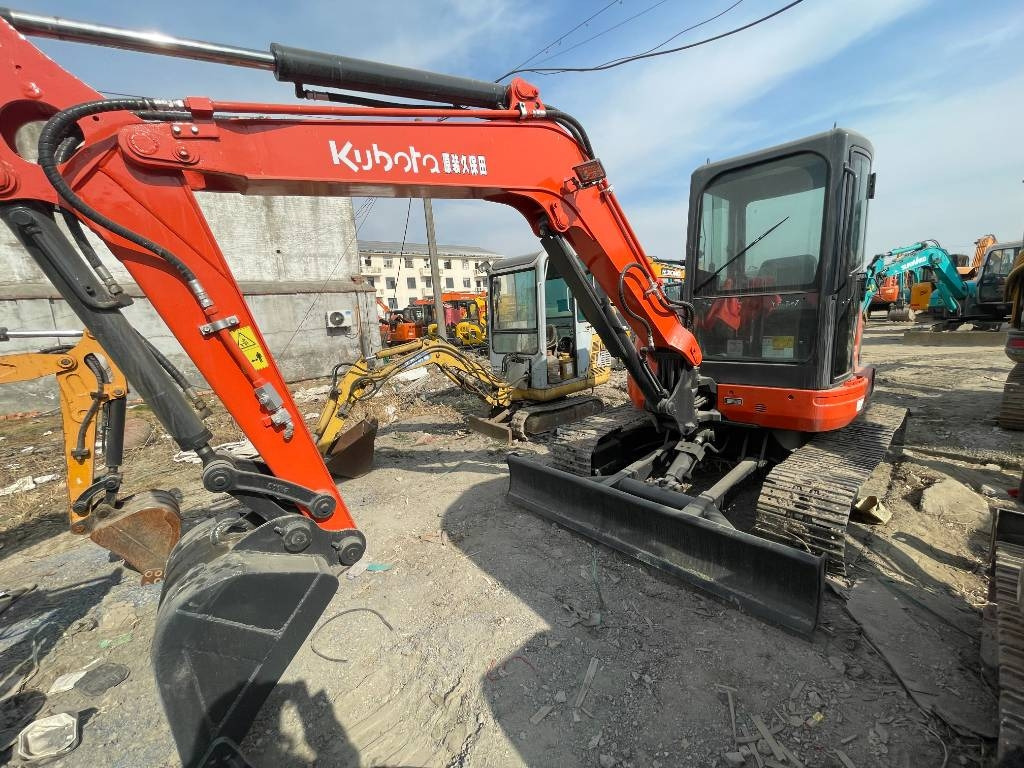Kubota U 35 - Mini rýpadlo: obrázek 1 Kubota U 35 - Mini rýpadlo: obrázek 1
